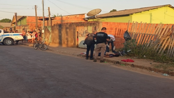 Adolescente de 14 anos é executado com tiros na cabeça, perna e no peito